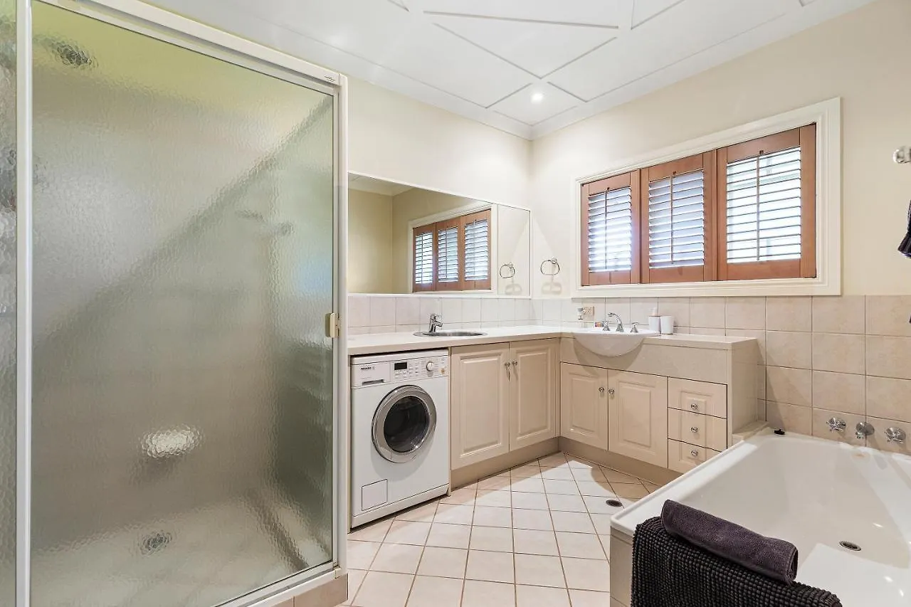 بيت للعطل مونتفيل Mill Hill Cottage